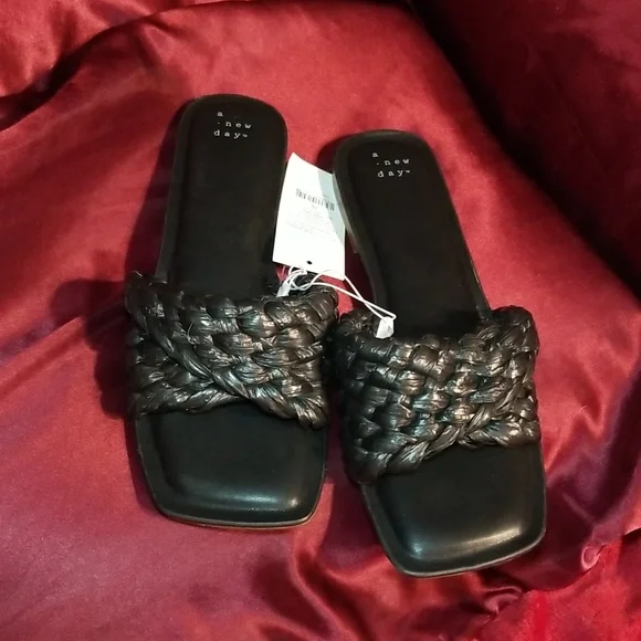 NWT size 10 memory foam foot bed padded sandal slide slippers - Picture 2 of 7